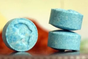 Blue Dolphin Ecstasy UK a blue tablet that features a dolphin logo containing 300mg MDMA